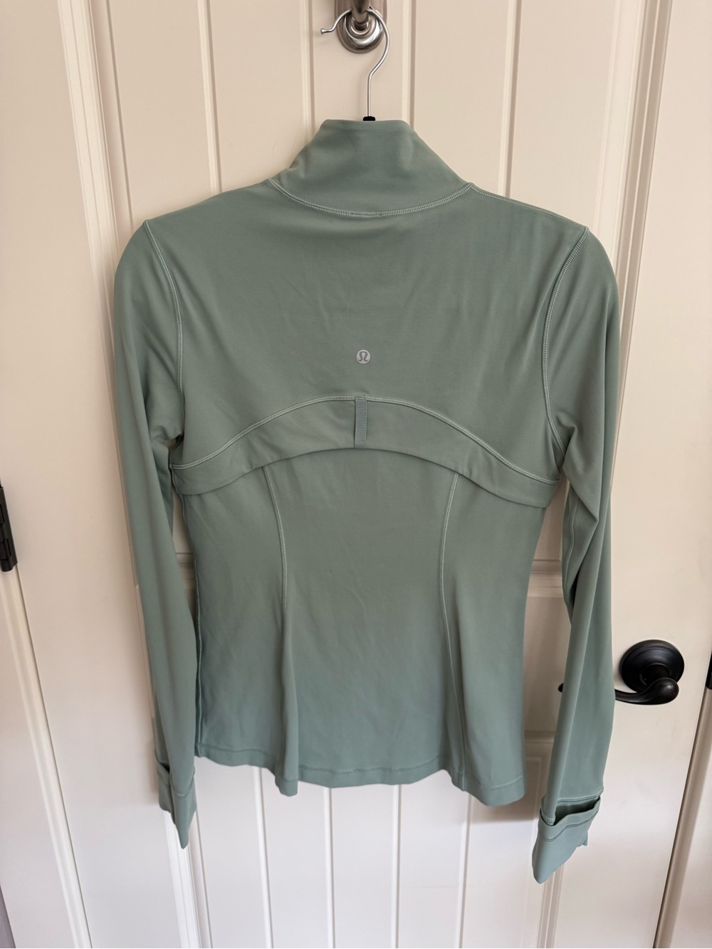 Lululemon define jacket *nulu great condition - Picture 4 of 4